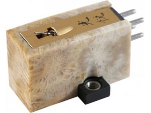 Koetsu Coralstone Platinum Moving Coil Cartridge 9