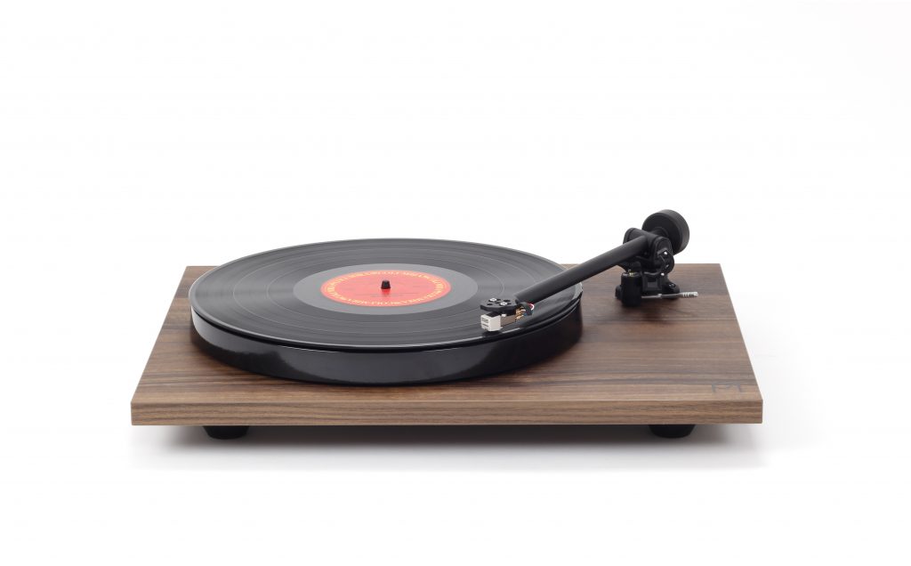 PLANAR WALNUT EFFECT frontview no lid LP