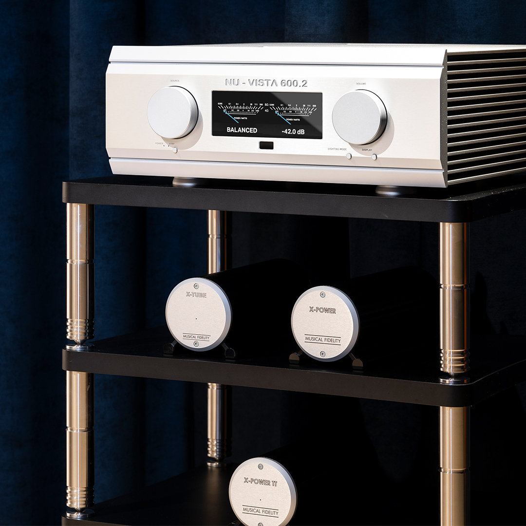 MFIXTUBE1-Product_Stock Photo (Lifestyle)